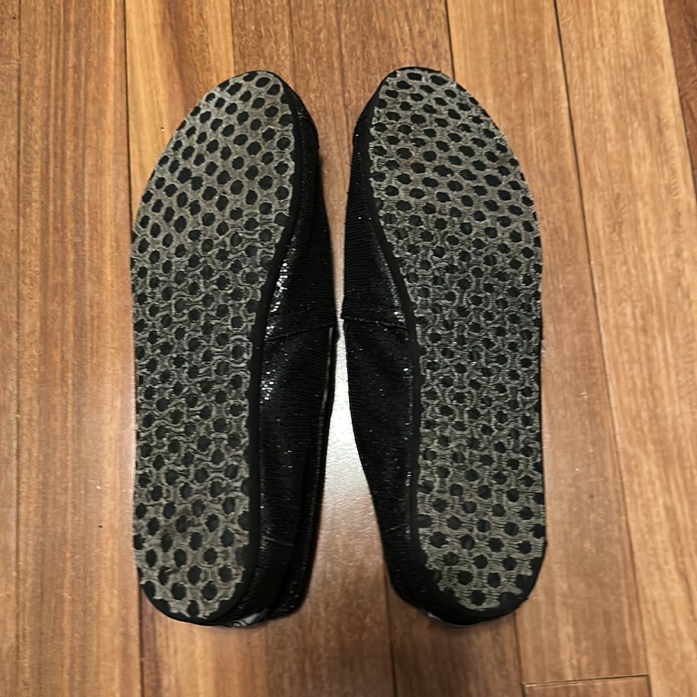 TOMS size 8 - Picture 2 of 2